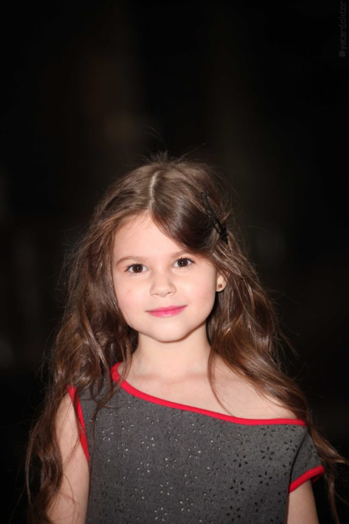 img-a1b6236f578d04a70f0b300a17a632b3-v